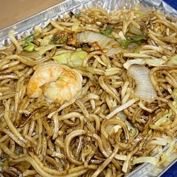 Himalayan Village - Hakka noodles with shrimp - they're OK