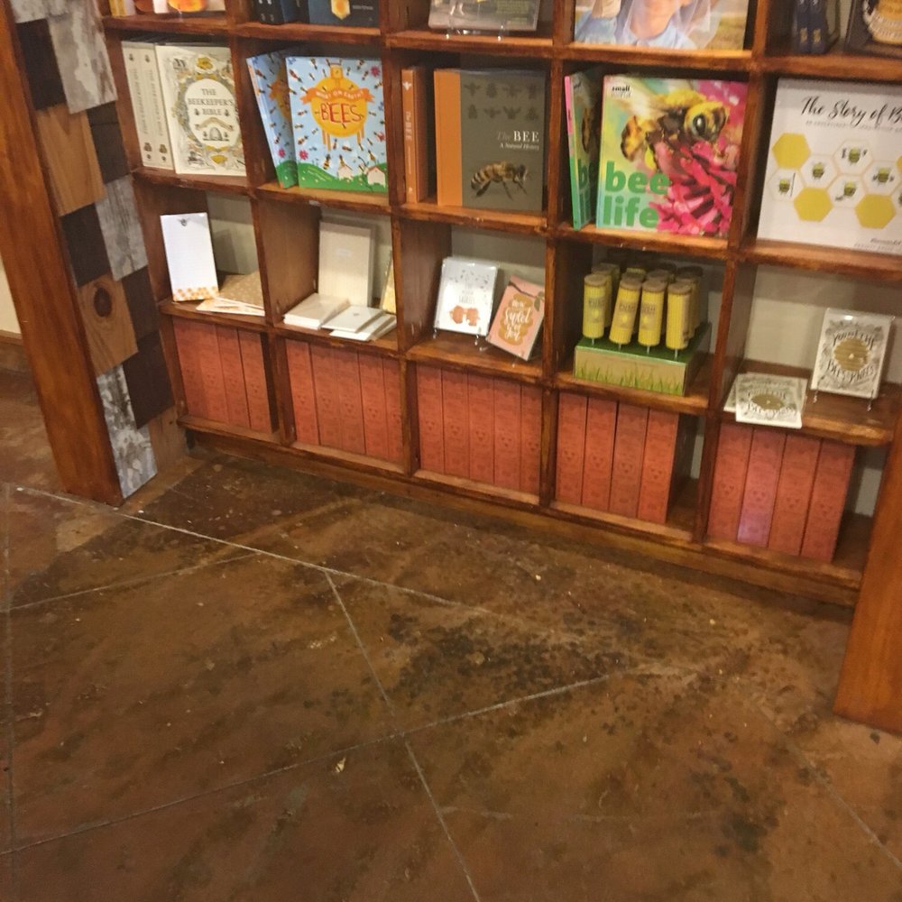 Savannah Bee Company - Cosmetics & Beauty Supply Near Me - Saint Simons Island, Georgia Savannah Bee Company - Cosmetics & Beauty Supply Near Me - Saint Simons Island, Georgia