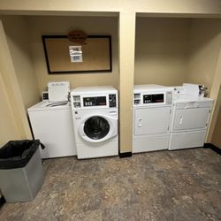 FairBridge Inn & Suites - Laundry