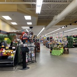 Family Fresh Market - Clean