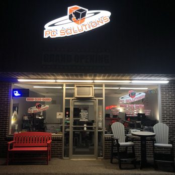 PC Soultions - Night shot.....Look for it!! - IT Services & Computer Repair Near Me - Burnsville, North Carolina