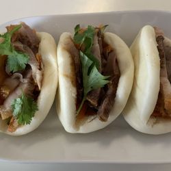 Wok 'n' Noodles - Roast Pork Steamed Buns