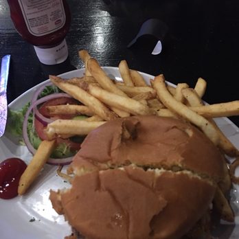 Barrel House - American Near Me - Dubuque, Iowa Barrel House - American Near Me - Dubuque, Iowa