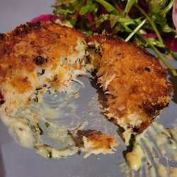 Chop Steakhouse & Bar - Crab cakes