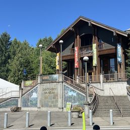 Exterior outside entrance of World Forestry Center - Portland, Oregon Exterior outside entrance of World Forestry Center - Portland, Oregon