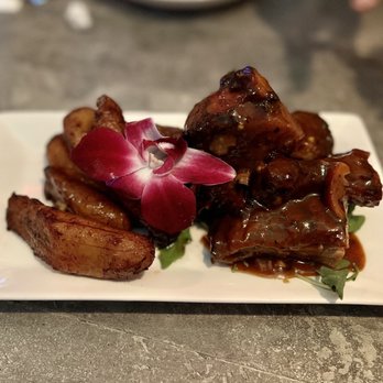 PiCH - Wings and plantains - Caribbean Near Me - Brooklyn, New York