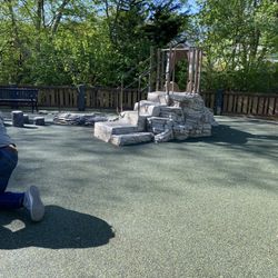 E. Del Ray Avenue Park & Playground
