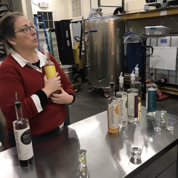 Rhode Island Spirits - Rhe island distillery - Distilleries Near Me - Pawtucket, Rhode Island