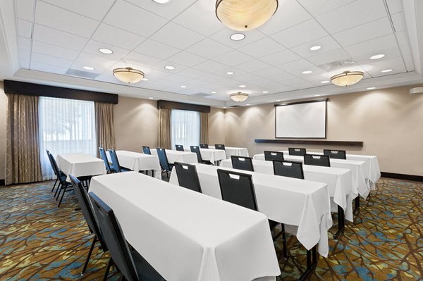 Hampton Inn And Suites Clearwater Ulmerton Road HAMPTON INN & SUITES CLEARWATER/ST. PETERSBURG-ULMERTON ROAD, FL