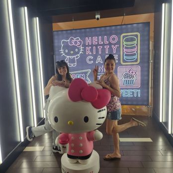Hello Kitty Cafe - Inside the Hello Kittu Cafe, inside fashion Mall. - Desserts Near Me - Las Vegas, Nevada Hello Kitty Cafe - Inside the Hello Kittu Cafe, inside fashion Mall. - Desserts Near Me - Las Vegas, Nevada