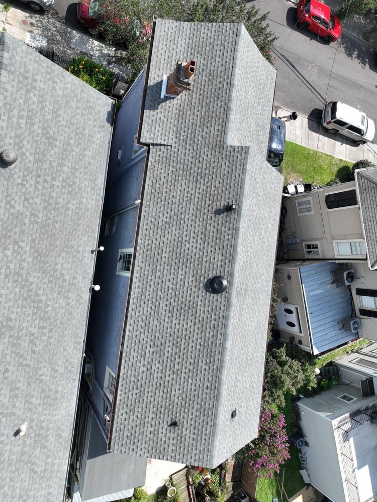 Slide of Lapeyre Construction