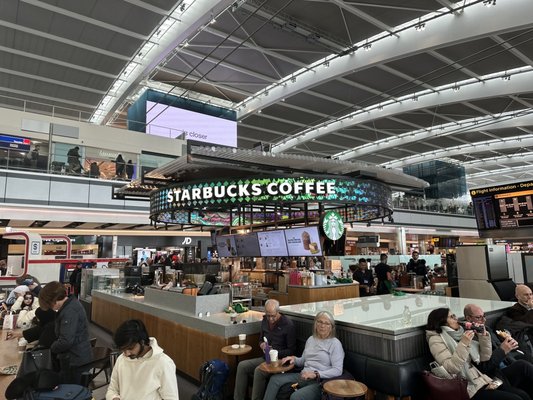 HEATHROW TERMINAL 5 LONDON UNDERGROUND STATION - Updated October 2024 ...