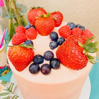 The Paleo Queen - Carrot Cake - Desserts Near Me The Paleo Queen - Carrot Cake - Desserts Near Me