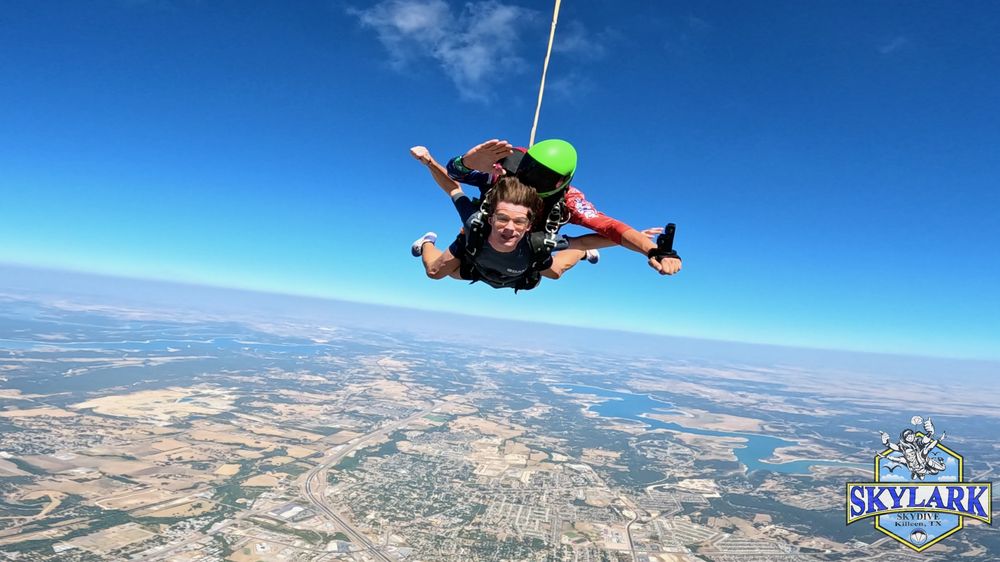 Skydive Skylark  Logo