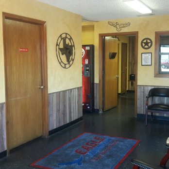 Eagle Transmission Shop - Eagle transmission lobby - Auto Repair Near Me - Arlington, Texas Eagle Transmission Shop - Eagle transmission lobby - Auto Repair Near Me - Arlington, Texas