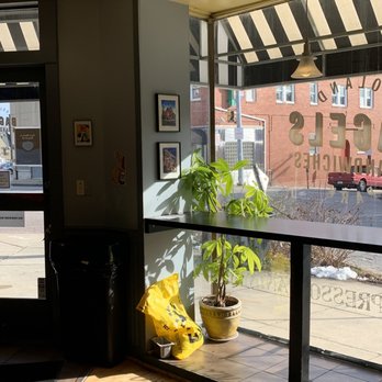 Roland Park Bagels - a view of the outside of a restaurant - Breakfast & Brunch Near Me - Baltimore, Maryland