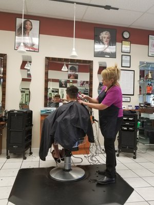 Tere S Hair Salon 933 Texas St Fairfield Ca Hair Salons Mapquest