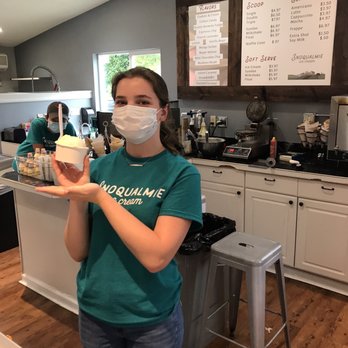 Snoqualmie Ice Cream - Hand scooped ice cream that will amaze you! - Ice Cream & Frozen Yogurt Near Me - Snohomish, Washington Snoqualmie Ice Cream - Hand scooped ice cream that will amaze you! - Ice Cream & Frozen Yogurt Near Me - Snohomish, Washington
