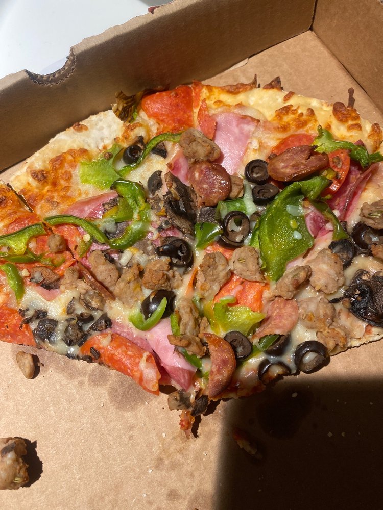 STRAW HAT PIZZA with reviews Updated September 2024 82 Photos & 102