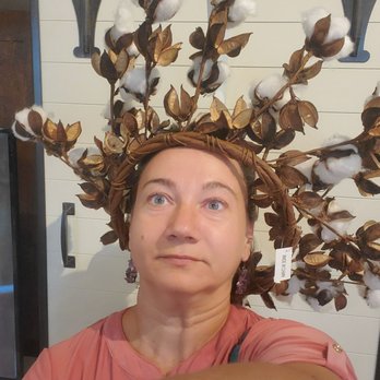 Ashley Store - Cotton crown for famous blogger :) - Furniture Stores Near Me - Mobile, Alabama