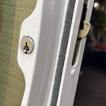 Marana Pro Locksmith - Client called, all house locks were Kwikset, but her patio slider was Schlage. She wanted to replace it with a Kwikset lock. - Keys & Locksmiths Near Me Marana Pro Locksmith - Client called, all house locks were Kwikset, but her patio slider was Schlage. She wanted to replace it with a Kwikset lock. - Keys & Locksmiths Near Me