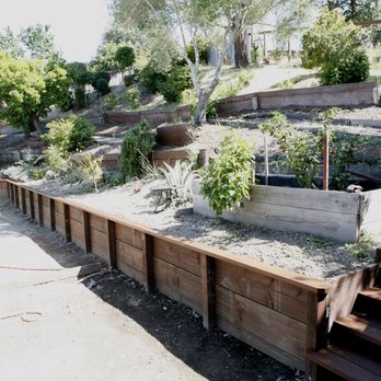 Reyes Landscape Construction - Retaining Wall (looking East) - Landscaping Near Me Reyes Landscape Construction - Retaining Wall (looking East) - Landscaping Near Me