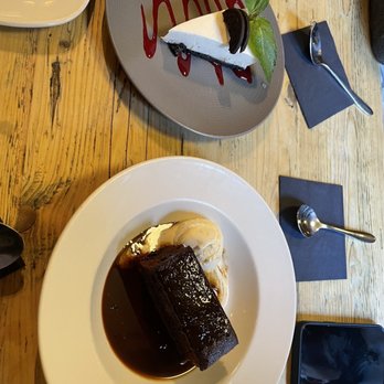 Lamb & Flag - Cheesecake and Sticky Toffee Pudding - Pubs Near Me - London, XGL Lamb & Flag - Cheesecake and Sticky Toffee Pudding - Pubs Near Me - London, XGL