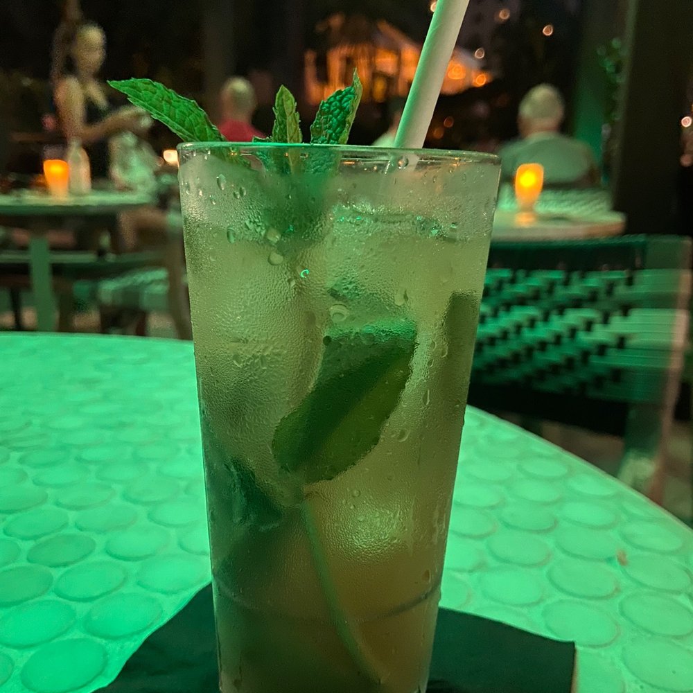 Kimpton Surfcomber Hotel - Mojito - Hotels Near Me - Miami Beach, Florida Kimpton Surfcomber Hotel - Mojito - Hotels Near Me - Miami Beach, Florida