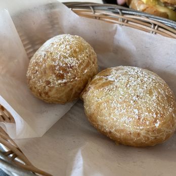Bōm Dough - doce de leite pão - Breakfast & Brunch Near Me - Cambridge, Massachusetts Bōm Dough - doce de leite pão - Breakfast & Brunch Near Me - Cambridge, Massachusetts
