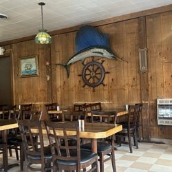 Off Shore Pier Restaurant & Fish Market - More fun decor.