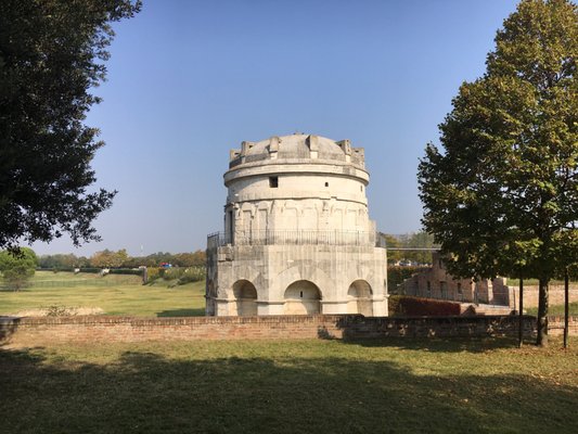 Mausoleo di Teodorico by null