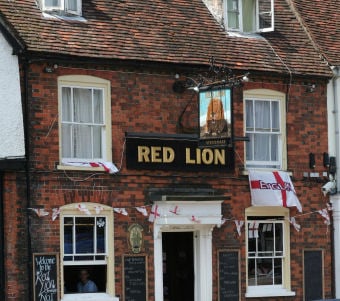 Red Lion by null