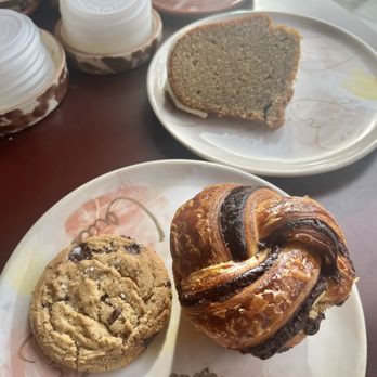 Loquat - Chocolate babka, chocolate chip cookie, olive oil cake - Bakeries Near Me - San Francisco, California