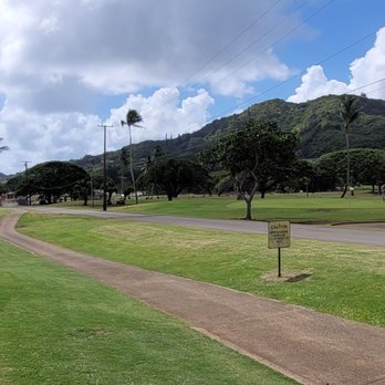 Bayview Golf Course - Looking at the upcoming weather from the 6th tee - Golf Near Me - Kaneohe, Hawaii Bayview Golf Course - Looking at the upcoming weather from the 6th tee - Golf Near Me - Kaneohe, Hawaii