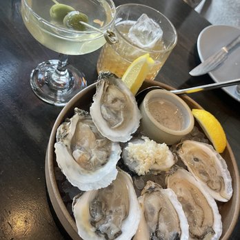 Annette - East Coast oysters - Wine Bars Near Me - Aurora, Colorado Annette - East Coast oysters - Wine Bars Near Me - Aurora, Colorado