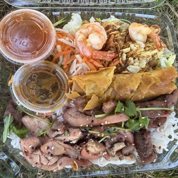 Goi Cuon - Special vermicelli bowl, delicious mix of flavors - Vietnamese Near Me - San Diego, California