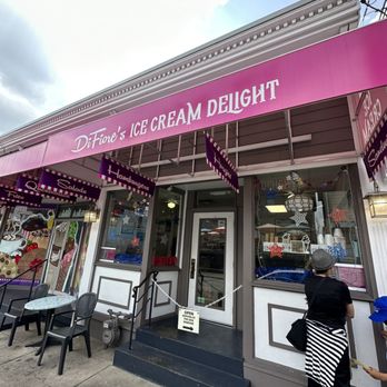 Difiore's Ice Cream Delite - Ice Cream & Frozen Yogurt Near Me - Pittsburgh, Pennsylvania