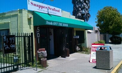 Snapper's Seafood Restaurant by null