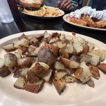 The Catch Bar & Restaurant - Home style fries - Breakfast & Brunch Near Me - Soldotna, Alaska