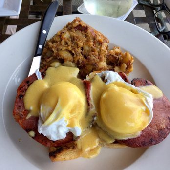 Julians - Traditional Eggs Benedict with side of hash. - New American Near Me - Providence, Rhode Island