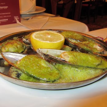 Le Grand Café des Capucines - Buttered Mussels - French Near Me - Paris, 75