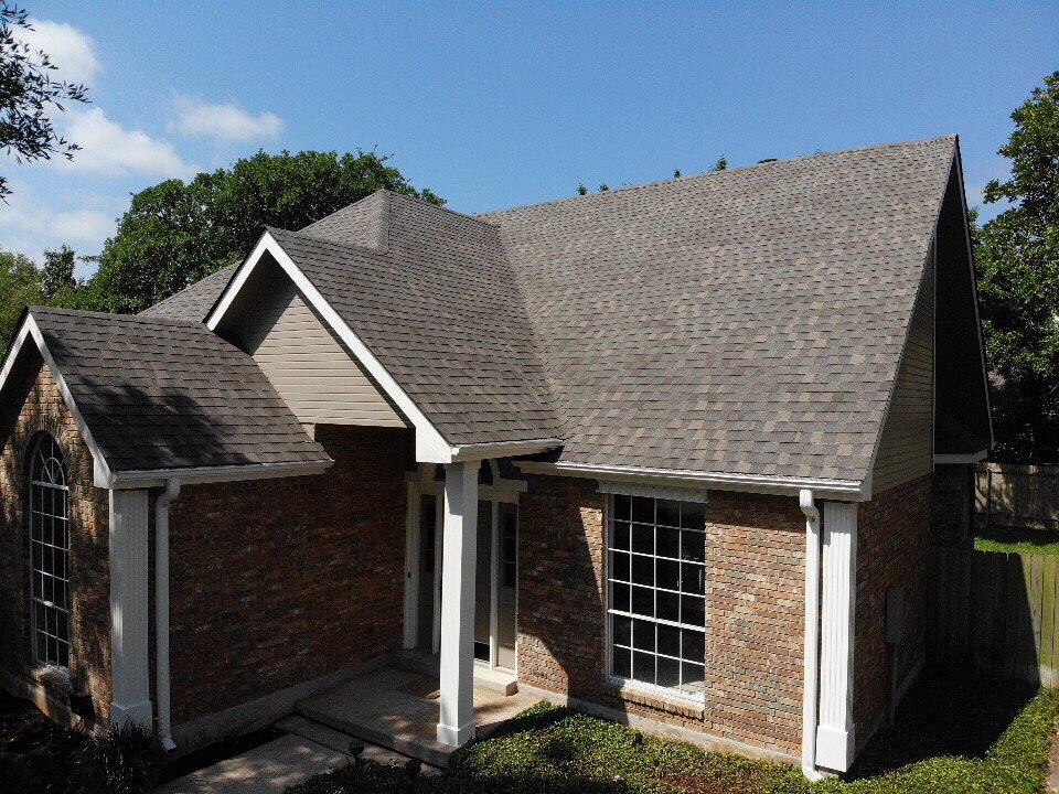 Slide of K&D Roofing