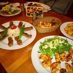 Gül Restaurant - Dorade   Köfte  Siš Kebap (Hähnchen) mit Bratkartoffeln