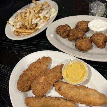 Michael's Roscommon House - Chicken Fingers, broccoli poppers and disco fries - Irish Near Me - Belleville, New Jersey Michael's Roscommon House - Chicken Fingers, broccoli poppers and disco fries - Irish Near Me - Belleville, New Jersey
