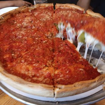 Giordano's - Pizza Near Me - Rosemont, Illinois