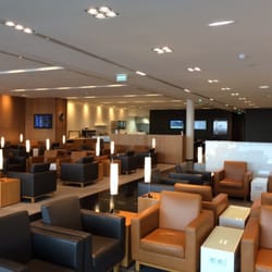 Cathay Pacific Lounge - Empty for my British airways flight!