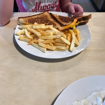 Mandys Cafe - Kids grilled cheese! - Breakfast & Brunch Near Me - Bakersfield, California