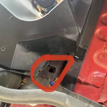 Safelite AutoGlass - Plastic shroud at the base of the windshield left unsecured - Auto Glass Services Near Me - Sterling, Virginia Safelite AutoGlass - Plastic shroud at the base of the windshield left unsecured - Auto Glass Services Near Me - Sterling, Virginia