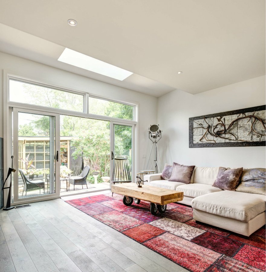 Kempenfelt Windows & Doors - Garage Door Contractor in Newmarket, ON