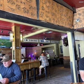 Murray Bar - inside - Dive Bars Near Me - Livingston, Montana